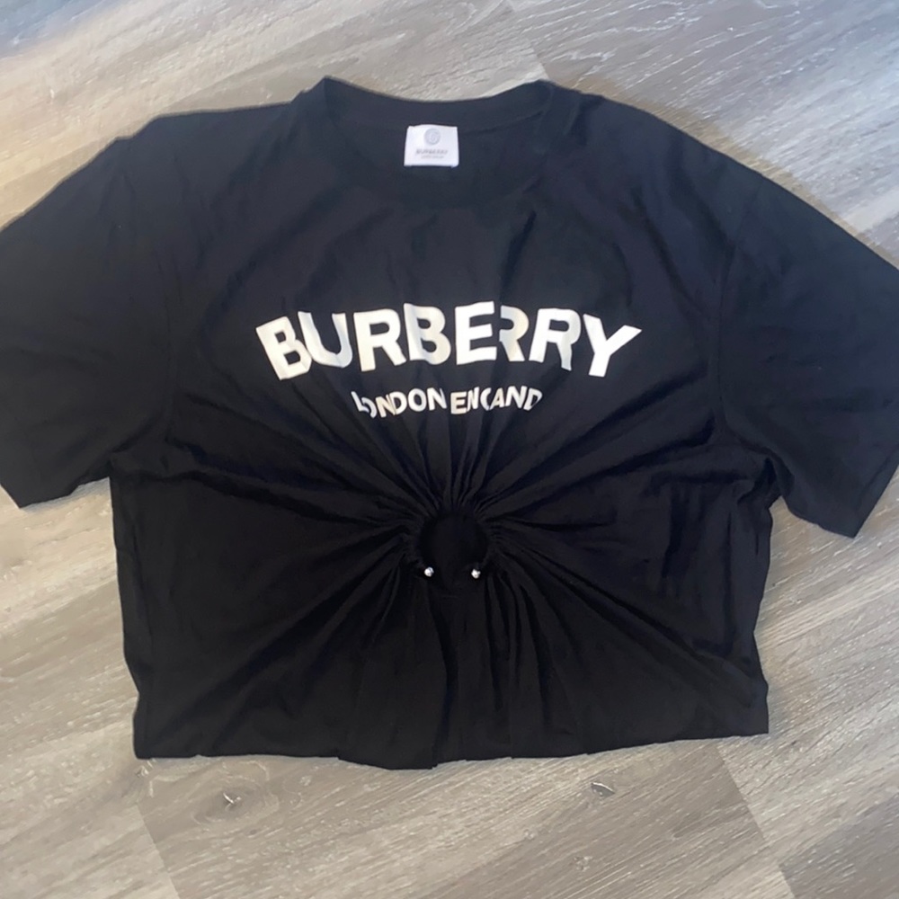 BURBERRY RING DETAIL LOGO PRINT
